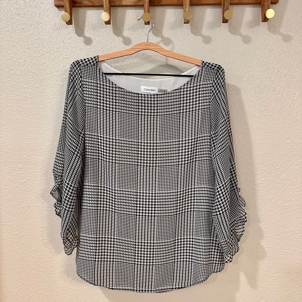 Calvin Klein houndstooth chiffon‎ blouse